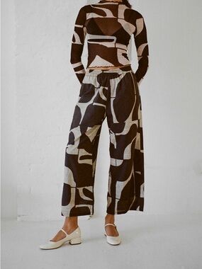 Black & Beige Abstract Pattern Pants